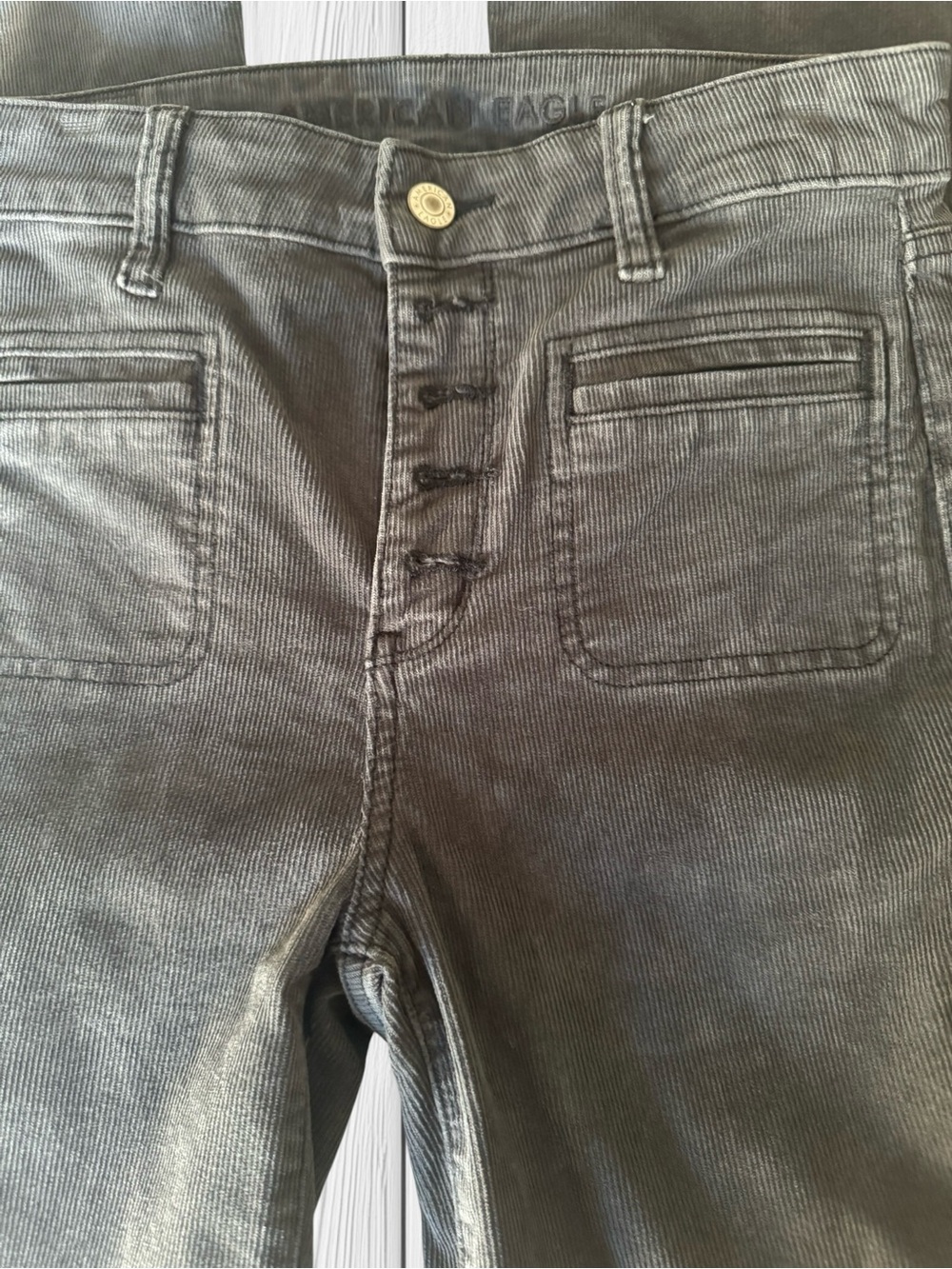 American Eagle Outfitters Women's Boot Cut Corduroy Jeans in Charcoal Gray SZ 2R